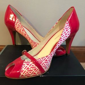 Anne Klein pink & white heels